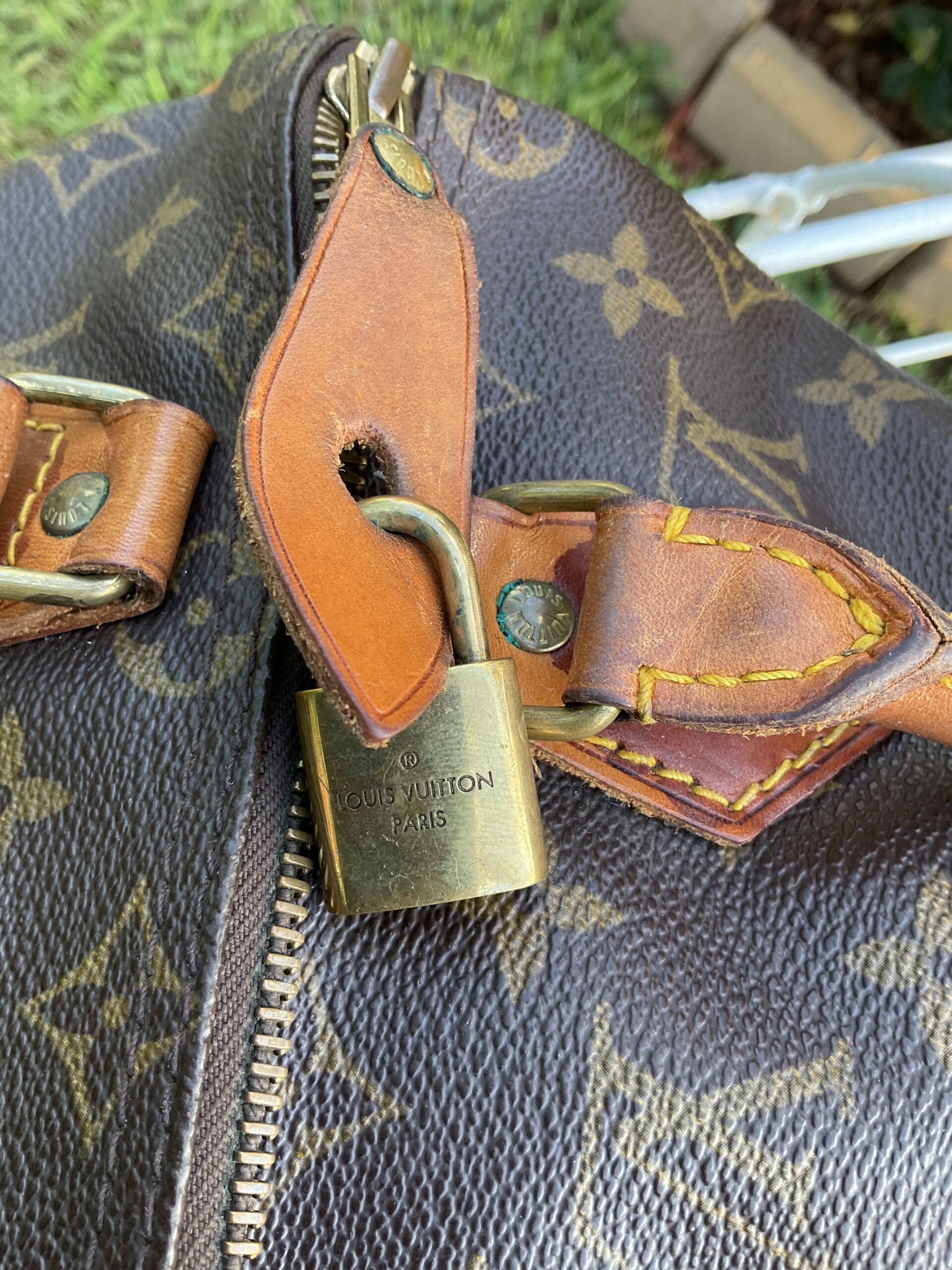 Louis Vuitton Speedy 25 Monogram Handbag Code #892FC