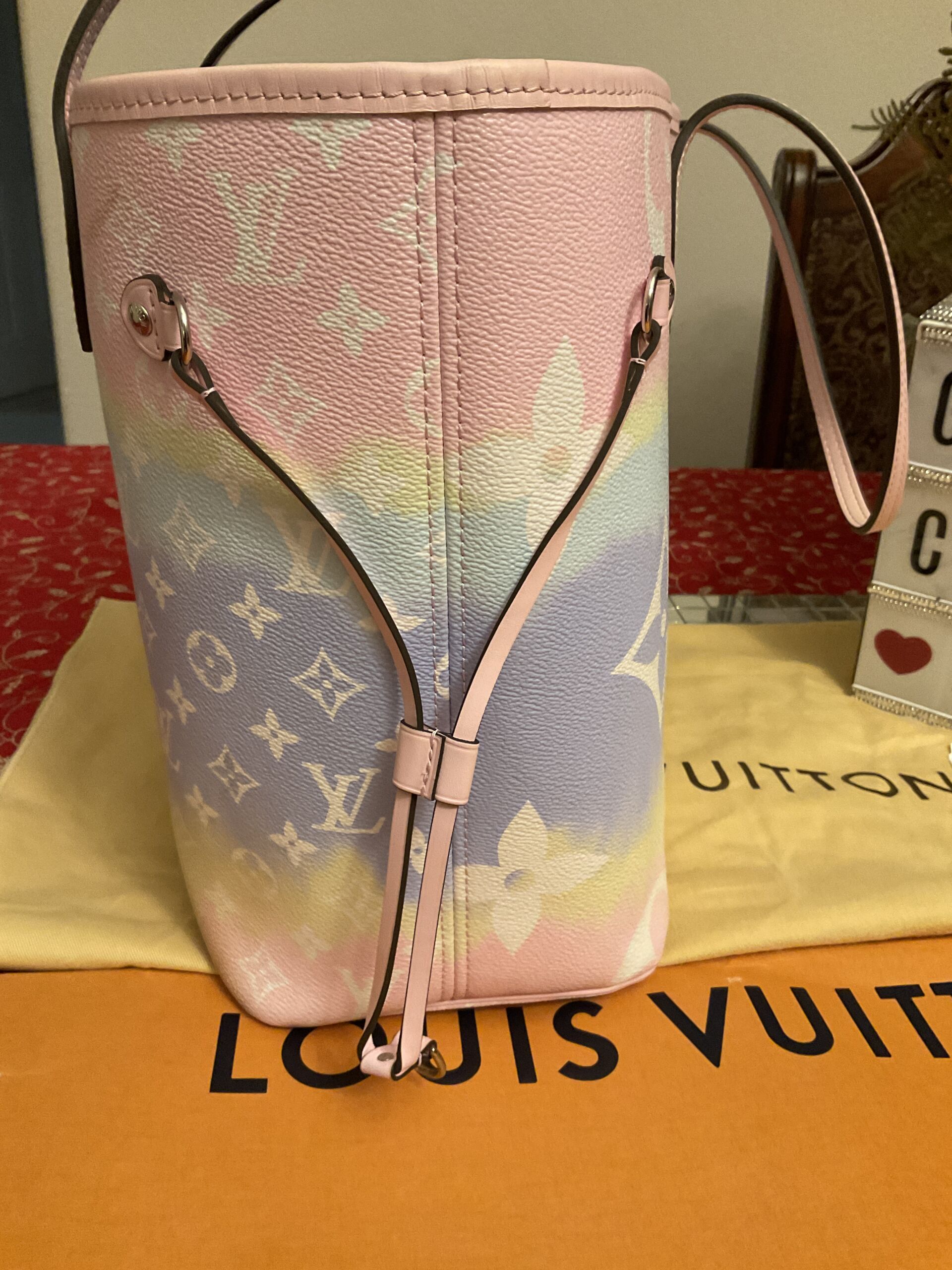 Louis Vuitton Neverfull MM Escale Sunrise Pastel Tote/Bag